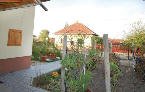 One-bedroom Apartment In Morahalom