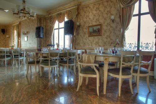 Hotel Restaurant Casa Cu Tei