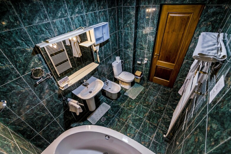 Hotel Golden House