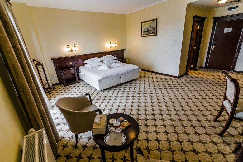 Hotel Golden House