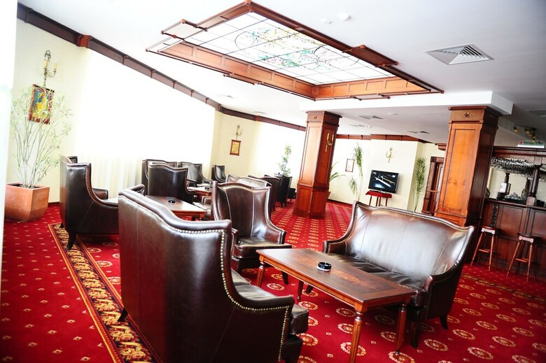 Hotel Golden House