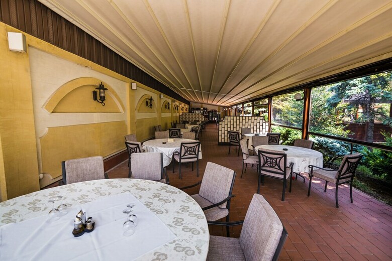 Hotel Golden House