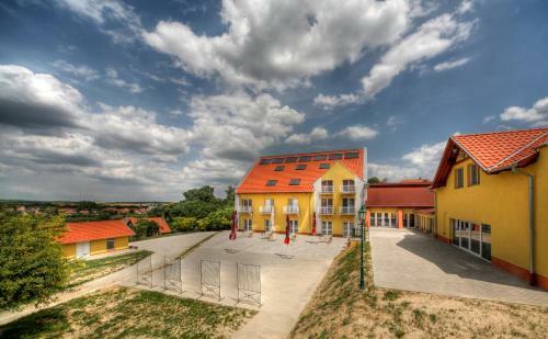 Fried Castle Hotel Resort