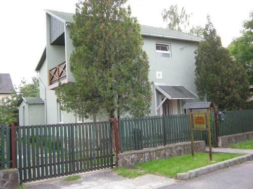 Hostal Therm�l �d�l?h�z