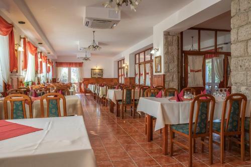 Bed & Breakfast Husz�r Panzi� �s �tterem