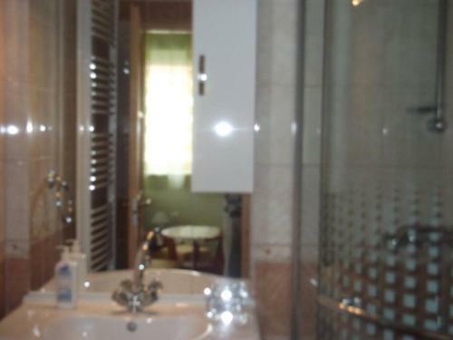 Hostal Tibor Bar�t Vend�gh�z