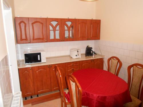 Hostal Tibor Bar�t Vend�gh�z