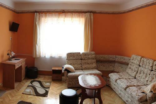 Hostal Tibor Bar�t Vend�gh�z