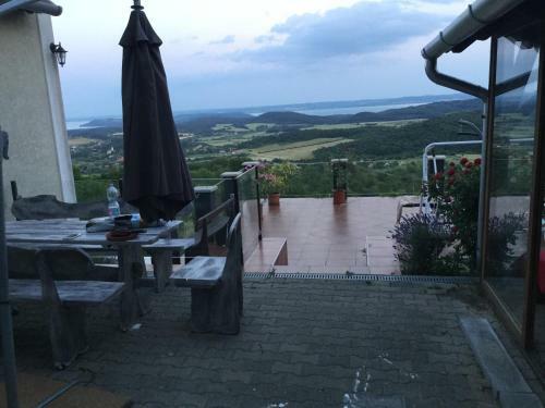 Borospince Vend�gh�z