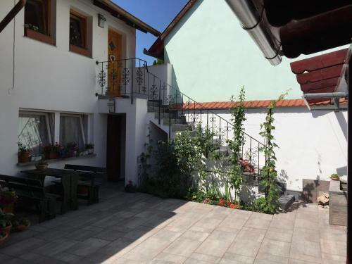 Hotel Feh�rh�z Alkalmi Sz�ll�