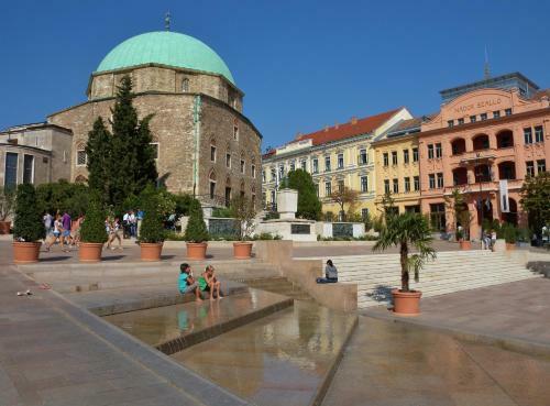 Lujza Apartman