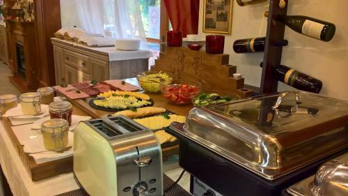 Ez�stfeny? Hotel