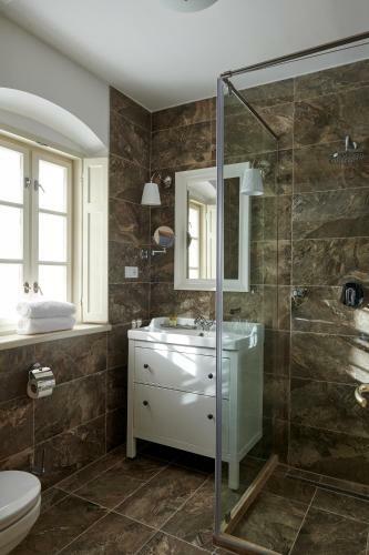 Hostal Platan Vararok Vendeghaz