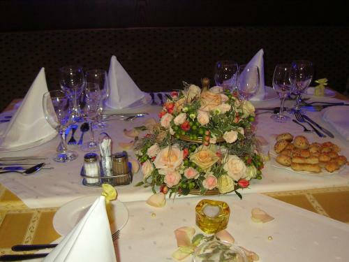 Hostal Kal�z Fregatt Panzi� & �tterem