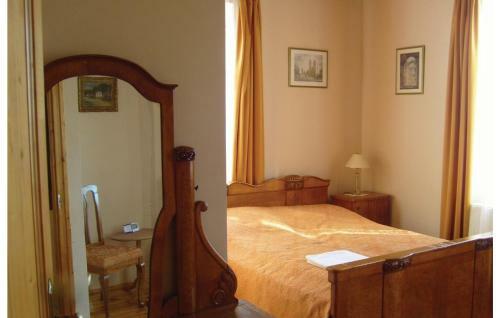 Holiday Home J�kai Utca-szentkozmadombja