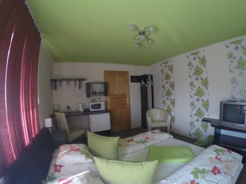 Bed & Breakfast �jjelibagoly Panzi�