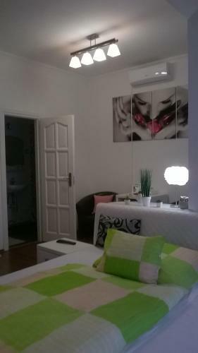 Bed & Breakfast �jjelibagoly Panzi�