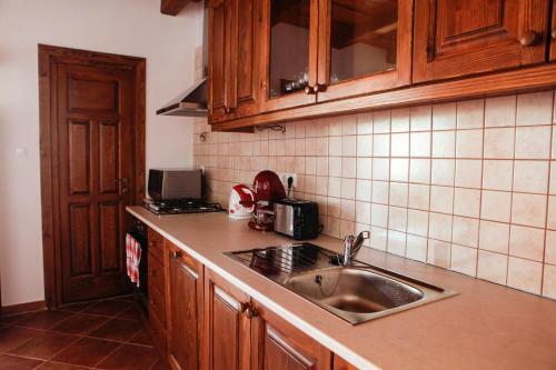Hostal Katica Vend�gh�z