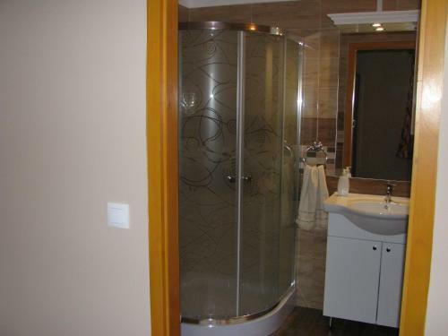 Apartamento �j Vend�gh�z