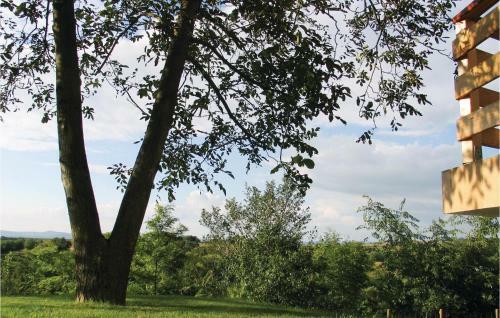 Five-bedroom Holiday Home In Szolad