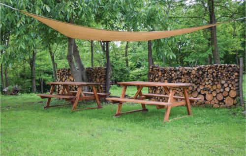 Three-bedroom Holiday Home In Szolad