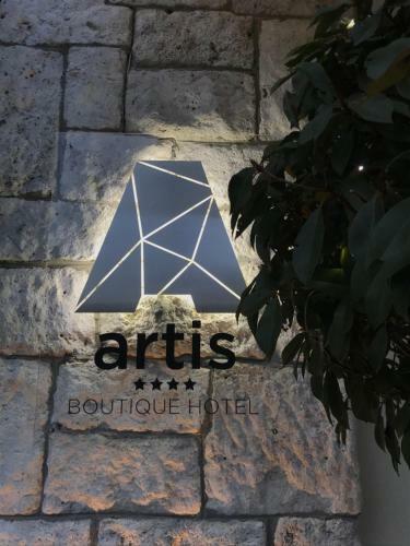 Artis Boutique Hotel