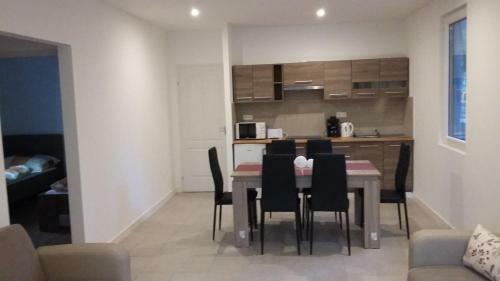 Apartments In Szantod/balaton 35823