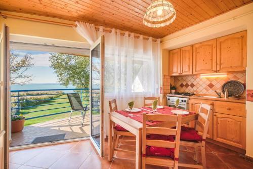 Apartments In Szantod/balaton 26368