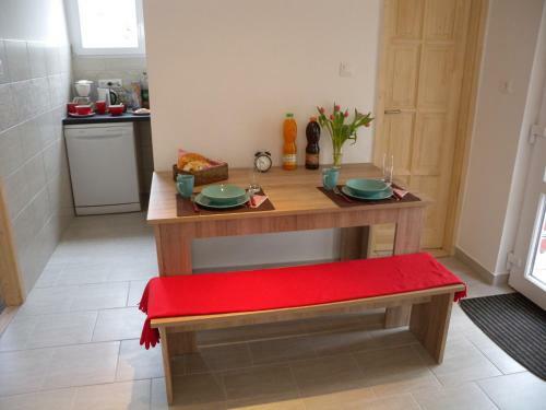 Apartment In Szantod/balaton 34169