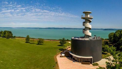 Apartment In Szantod/balaton 34169