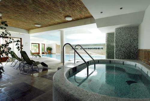 Crocus Gere Bor Hotel Resort & Wine Spa