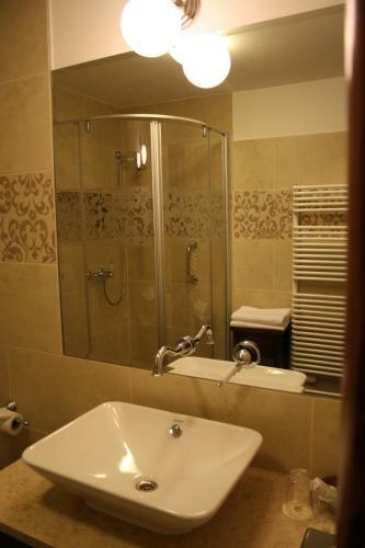 Crocus Gere Bor Hotel Resort & Wine Spa