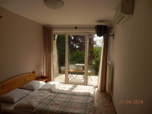 Hostal Mediterr�n Vend�gh�z