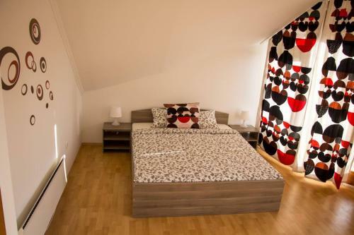 Medenc�s Villa A Velencei T�n�l