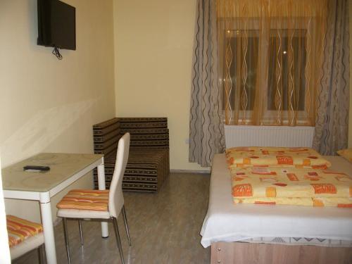 Hostal �den Ii.