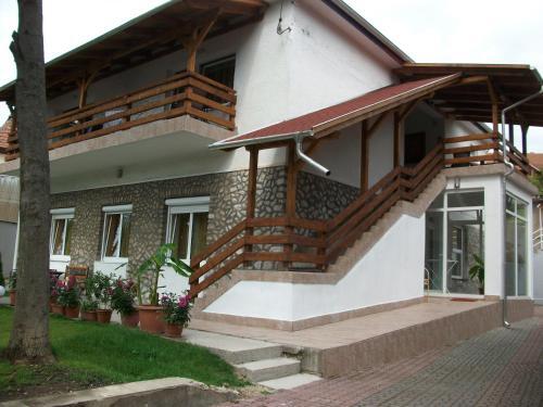 Hostal �den Ii.