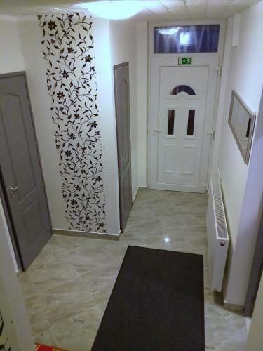 Hostal Fiesta Apartman