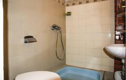 Three-bedroom Holiday Home In Zamardi