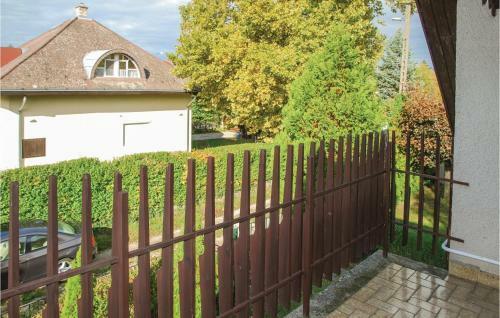 Three-bedroom Holiday Home In Zamardi