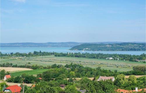 Three-bedroom Holiday Home In Zamardi