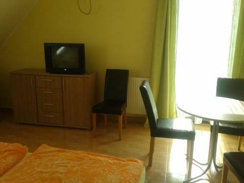 Hostal Hat�rmenti Vend�gh�z
