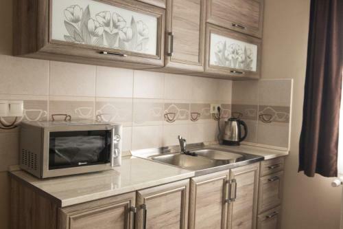 Cuha-gy�ngye Apartmanh�z
