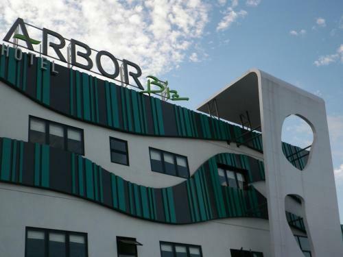 Arbor Biz Hotel