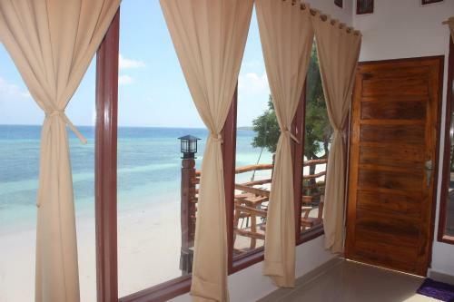Hostal Bira Panda Beach 2