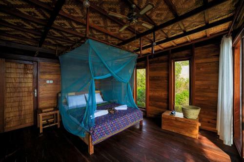 Tevana House Reef