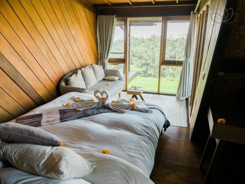 Hostal Village Above The Clouds