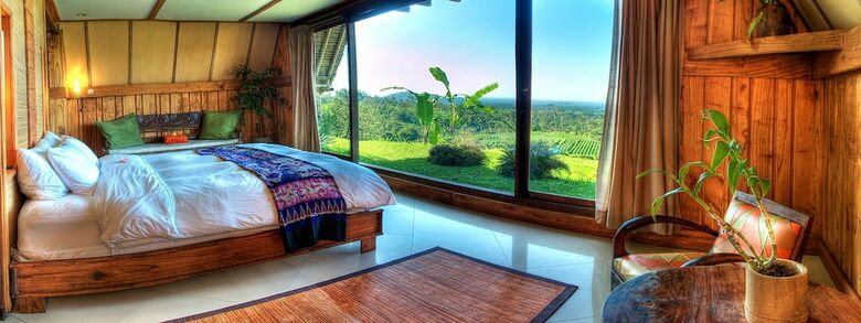 Hostal Village Above The Clouds