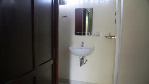 Hotel Sunrise Resort Batukaras