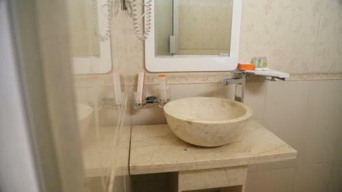 Hotel Sunrise Resort Batukaras
