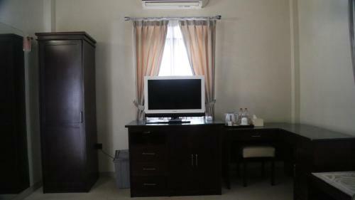 Hotel Sunrise Resort Batukaras